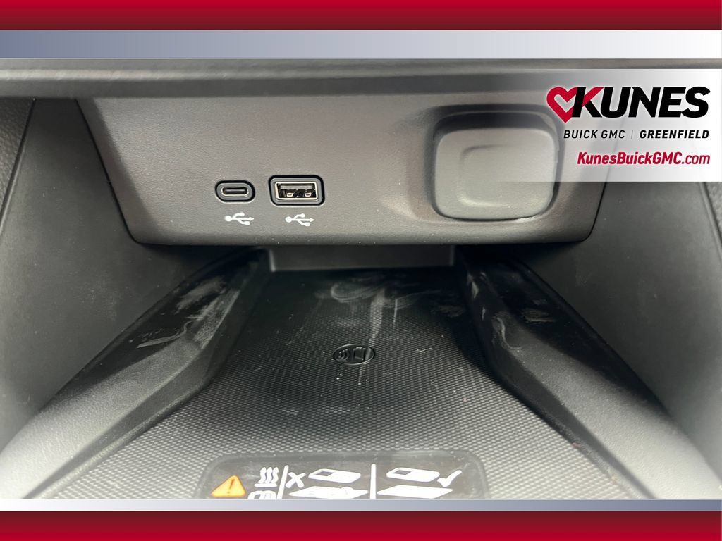 New 2026 Buick Envista Sport Touring w/ Convenience I Package FWD image 33