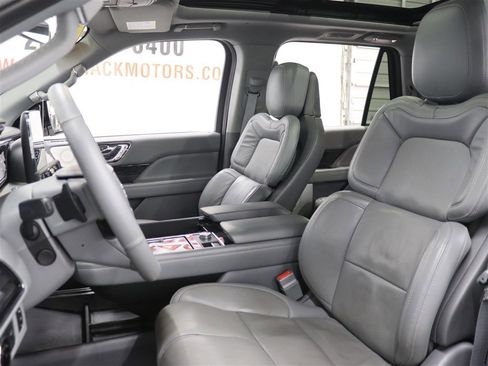 Used 2020 Lincoln Navigator L Reserve w/ Luxury Package image 9