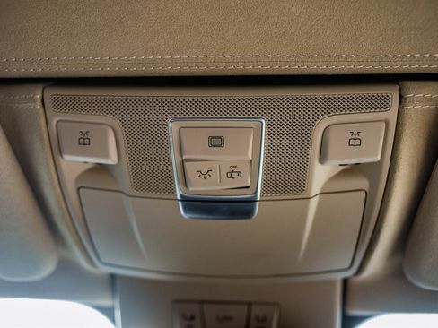 Used 2013 Mercedes-Benz SL 63 AMG image 28