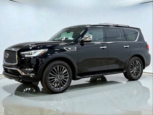 Used 2022 INFINITI QX80 Sensory w/ Cargo Package image 3