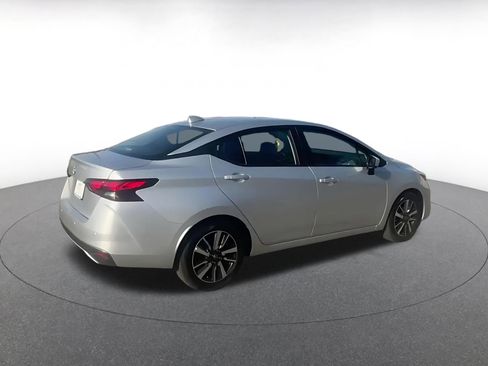 Used 2025 Nissan Versa SV image 14