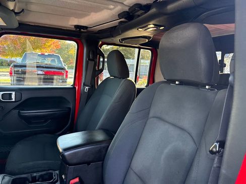 Used 2020 Jeep Gladiator Sport w/ Quick Order Package 24S image 26