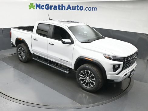 New 2026 GMC Canyon Denali AWD/4WD image 3