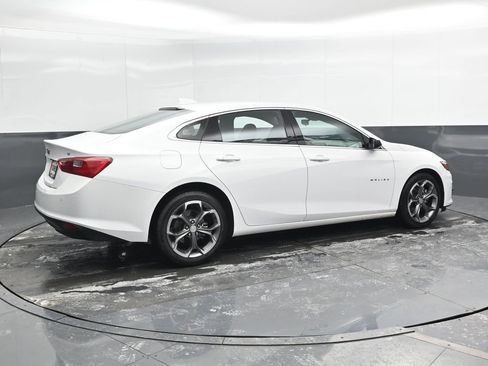 Used 2024 Chevrolet Malibu LT image 4