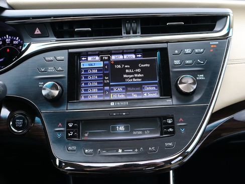 Used 2013 Toyota Avalon Limited image 35