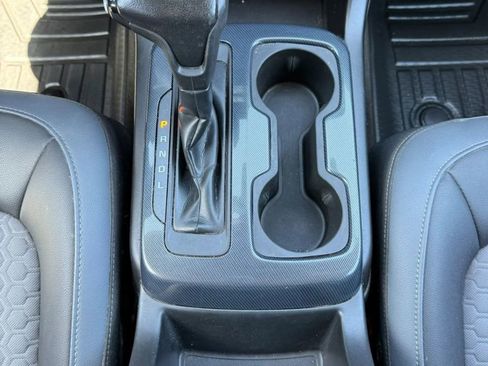 Used 2017 Chevrolet Colorado Z71 AWD/4WD image 25