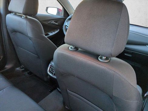 Used 2025 Chevrolet Malibu LT image 20