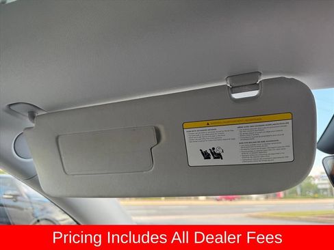 Used 2024 Tesla Model Y 2WD image 26