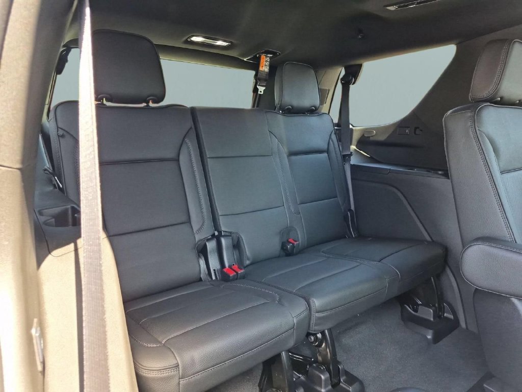 New 2027 GMC Yukon Denali w/ Sun & Power Step Package AWD/4WD image 28