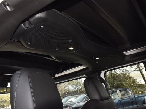 Used 2024 Jeep Wrangler High Altitude image 18