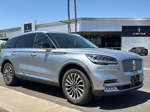 Used 2020 Lincoln Aviator Reserve w/ Equipment Group 201A AWD/4WD image 2