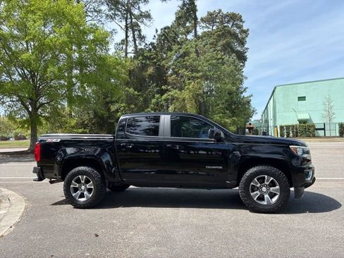 Used 2017 Chevrolet Colorado Z71 image 2