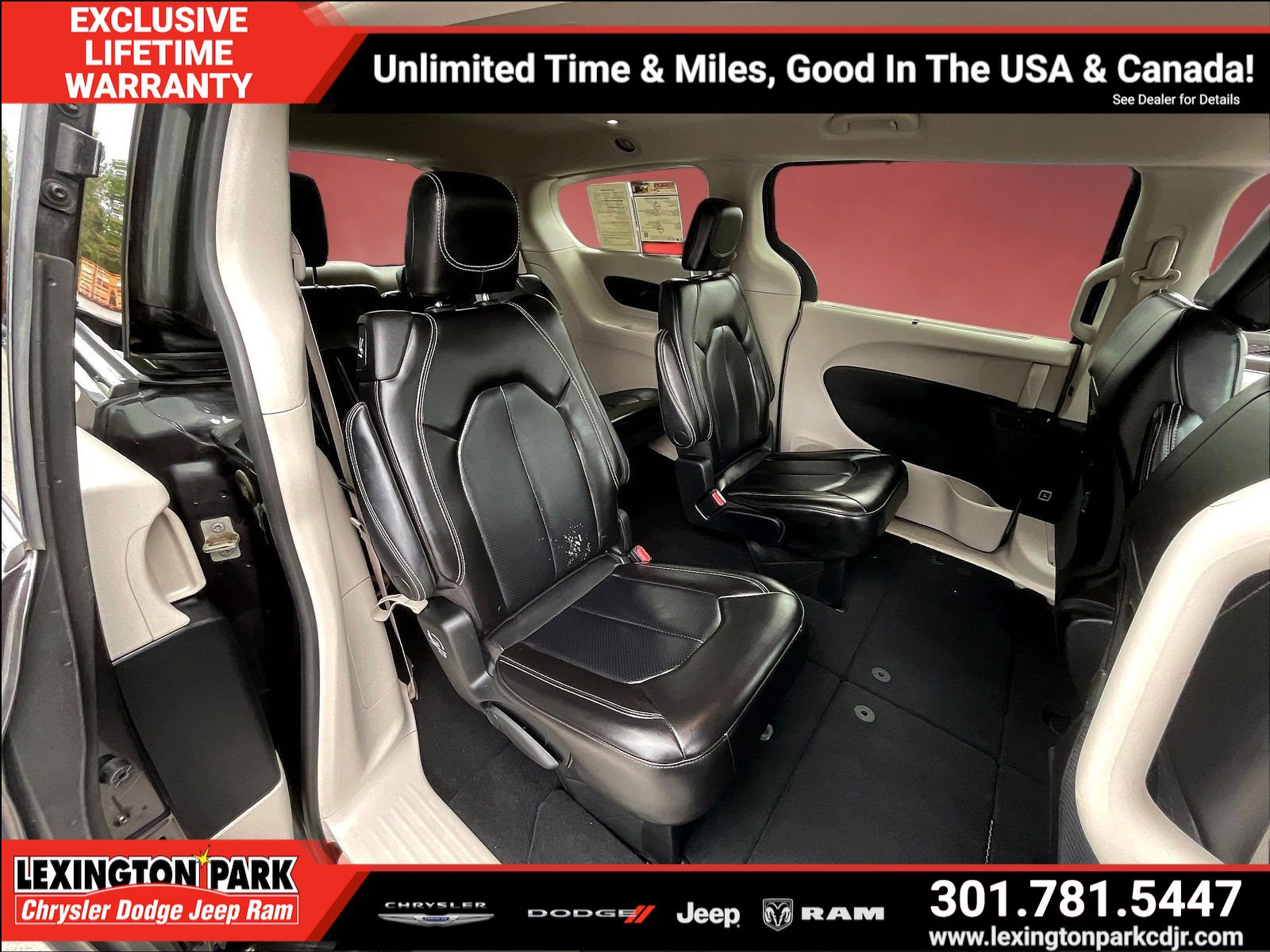 Used 2023 Chrysler Pacifica Touring-L FWD image 23