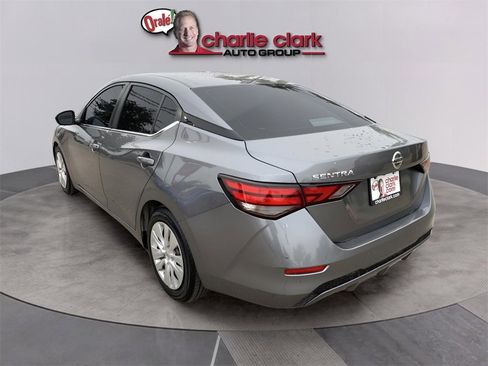Used 2023 Nissan Sentra S image 4