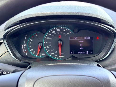 Used 2019 Chevrolet Trax LT w/ LT Convenience Package image 24