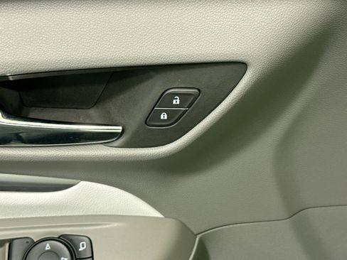 Used 2023 Chevrolet Bolt EUV Premier w/ Super Cruise Package image 17