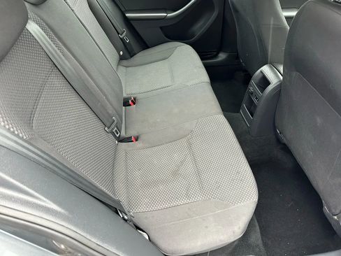 Used 2014 Volkswagen Jetta S image 12