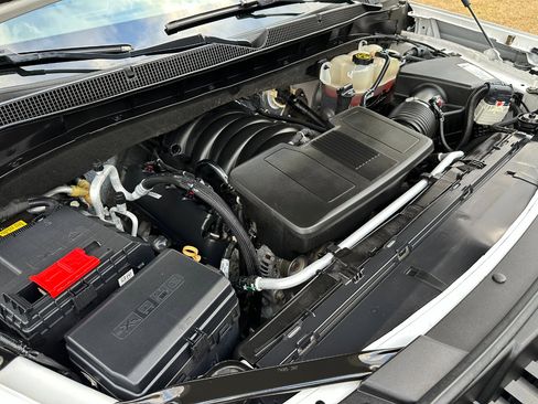 Used 2021 Chevrolet Suburban High Country image 65