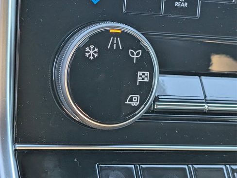 New 2026 Nissan Armada SL image 15