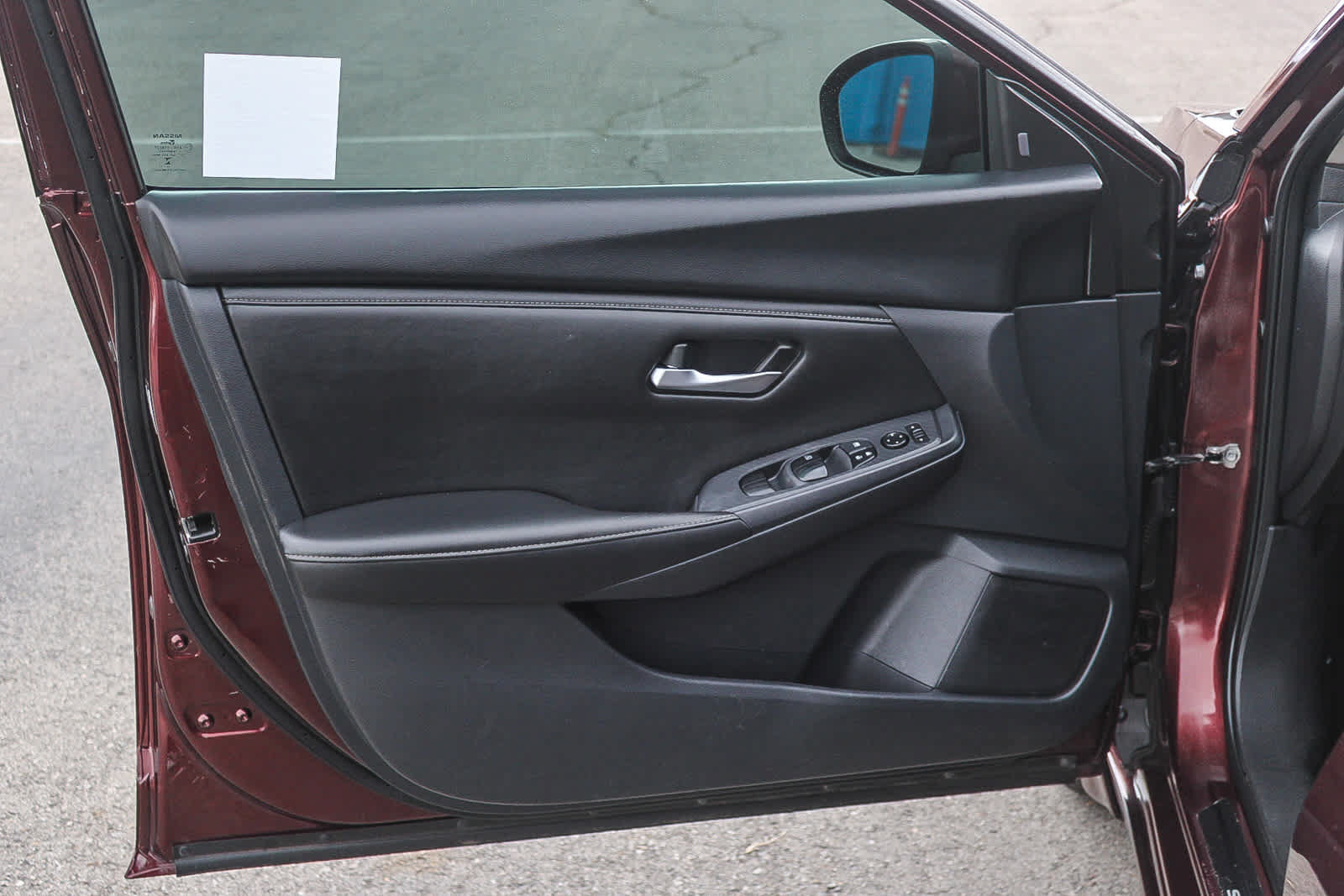 Used 2025 Nissan Sentra SV FWD image 21