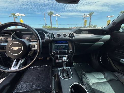 Used 2022 Ford Mustang GT Premium w/ GT Performance Package RWD image 33