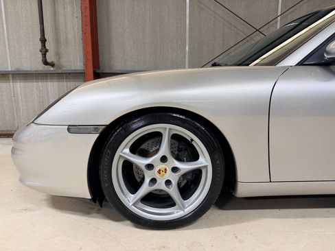 Used 2002 Porsche 911 Carrera image 27