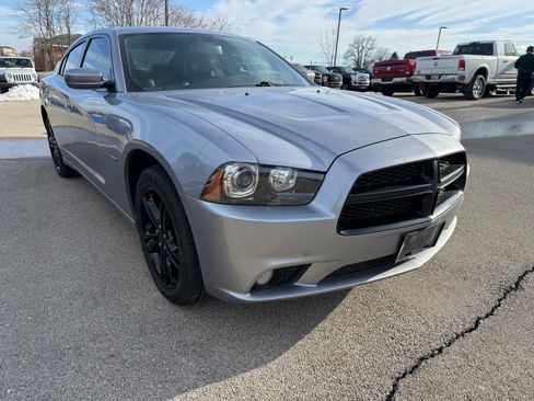 Used 2014 Dodge Charger R/T image 1