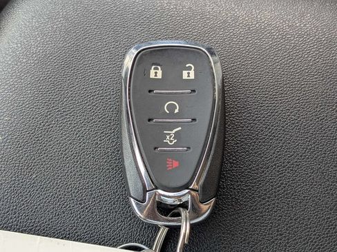 Used 2024 Chevrolet Equinox LT FWD image 31