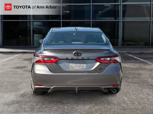 Used 2024 Toyota Camry SE w/ Cold Weather Package FWD image 4