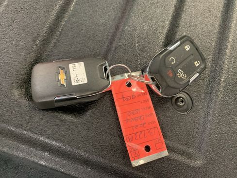 Used 2021 Chevrolet Silverado 1500 LTZ w/ LTZ Premium Package image 23