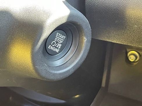 Used 2024 RAM ProMaster 3500 w/ Delivery Van Package image 19