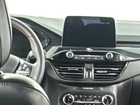 Used 2023 Ford Escape ST-Line image 17