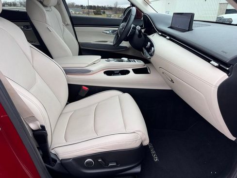 Used 2022 Genesis GV70 2.5T w/ Advanced Package image 8