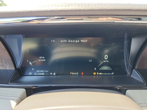 Used 2019 Lincoln Navigator Reserve AWD/4WD image 18