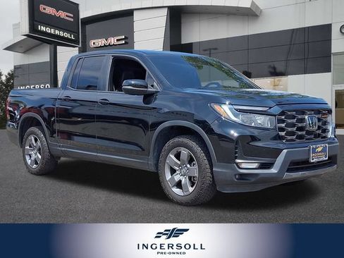 Used 2025 Honda Ridgeline TrailSport image 1