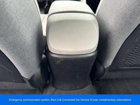 Used 2023 Hyundai Elantra Limited image 15