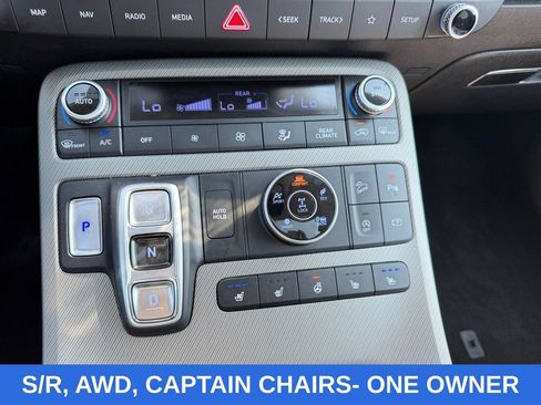 Used 2024 Hyundai Palisade SEL w/ Premium Package AWD/4WD image 11