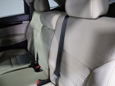 Used 2017 Kia Sorento LX w/ LX Convenience Package image 20