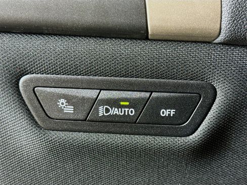 New 2026 BMW iX xDrive60 w/ Premium Package image 10