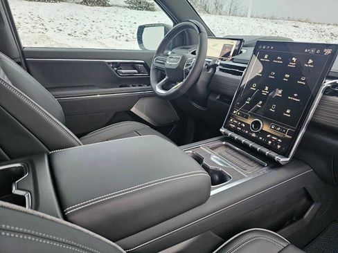 New 2024 GMC Sierra EV Denali image 11