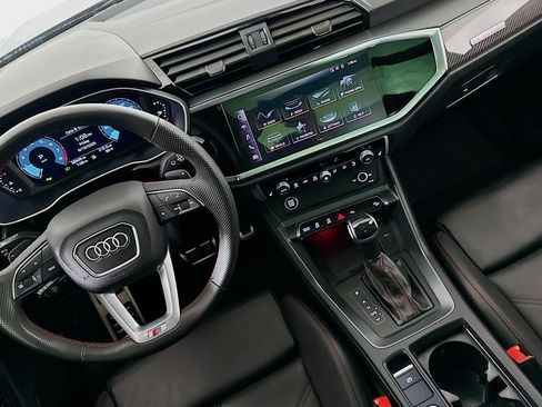 Used 2025 Audi Q3 2.0T Premium Plus w/ Premium Plus Package AWD/4WD image 19