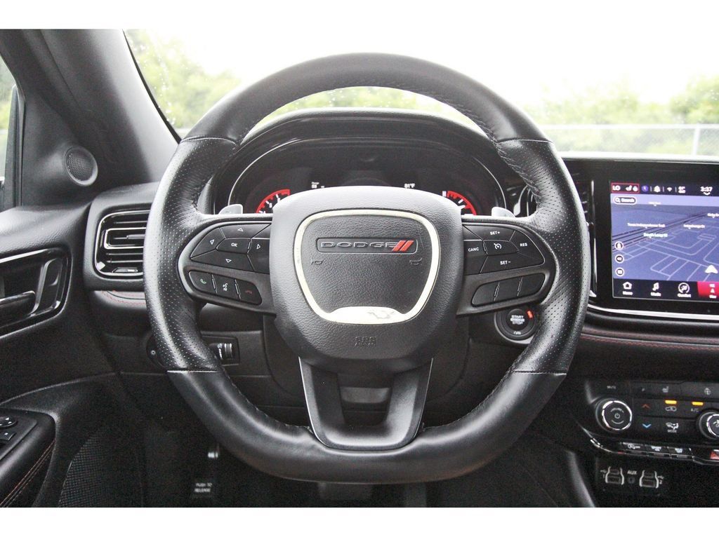 Used 2025 Dodge Durango GT AWD/4WD image 17