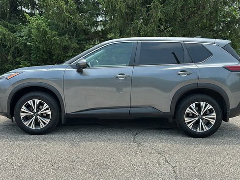 Certified 2022 Nissan Rogue SV image 26