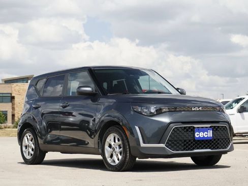 Used 2024 Kia Soul LX w/ Option Group 015 FWD image 26