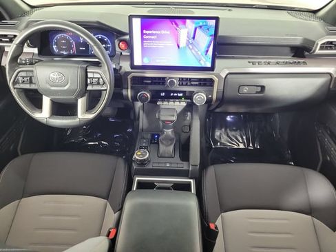 Used 2025 Toyota Tacoma TRD Off-Road AWD/4WD image 16