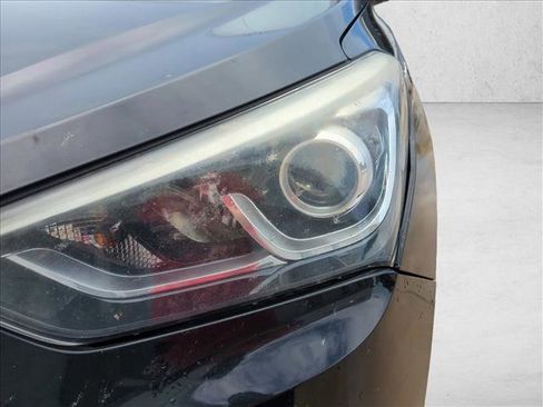 Used 2018 Hyundai Santa Fe Sport w/ 2.4L Value Package 02 FWD image 9