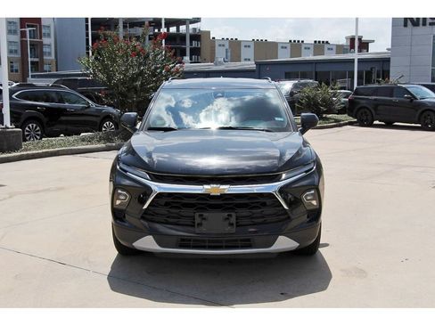 Used 2024 Chevrolet Blazer LT w/ Convenience Package FWD image 2