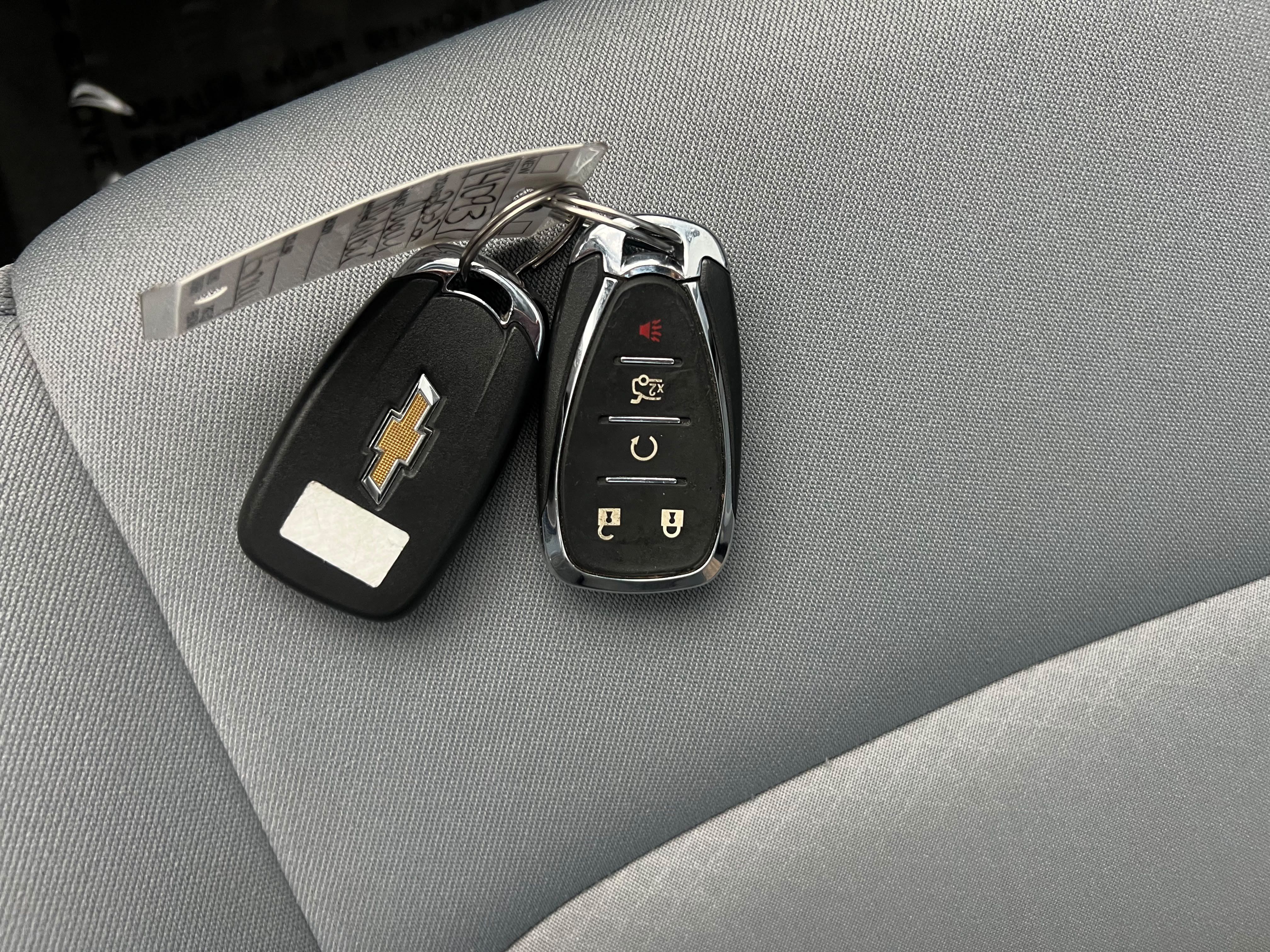Used 2022 Chevrolet Malibu LT FWD image 23