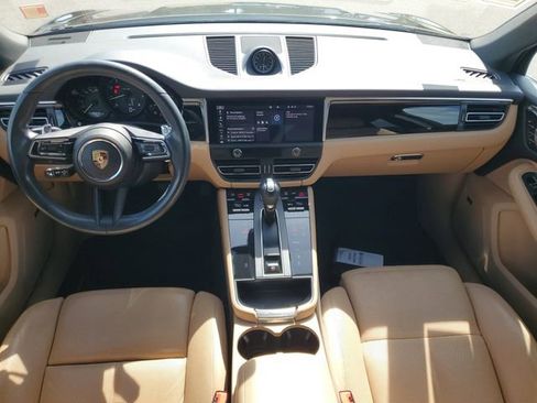 Used 2024 Porsche Macan image 28