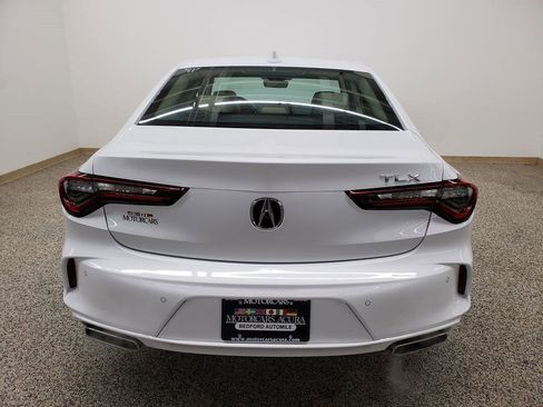 Certified 2025 Acura TLX w/ Technology Package image 4